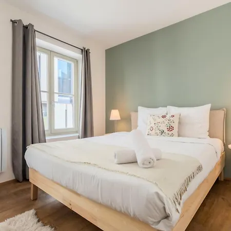 Old - Beautiful House 3 Bdrms 6pers. Apartment *
